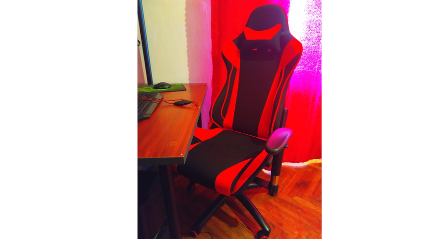 Игровое кресло LotusS4 красная ткань